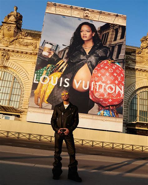 rhianna louis vuitton|Rihanna new Louis Vuitton.